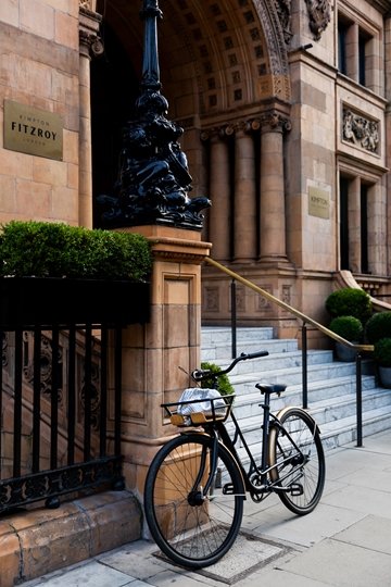 Kimpton Partners with Anthropologie to Alleviate Travel Wardrobe Pack-xiety Anthro x Kimpton Concierge 27
